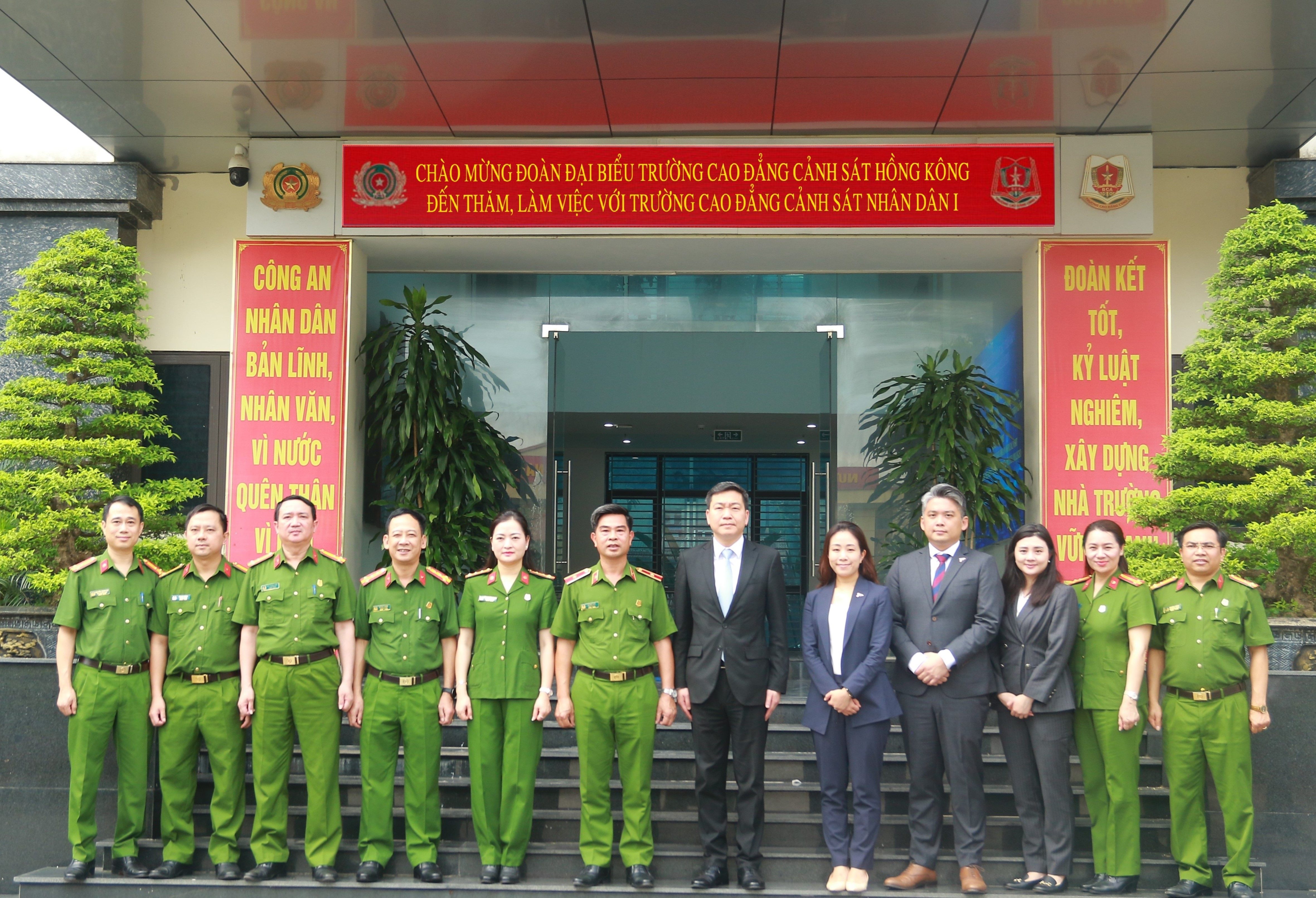 Trường Cao đẳng Cảnh sát nhân dân I tiếp và làm việc với Đoàn đại biểu Trường Cao đẳng Cảnh sát Hồng Kông, Trung Quốc
